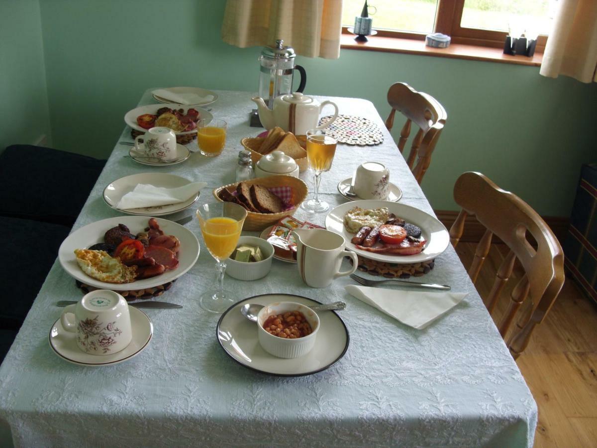 Cuas A' Gamhna Bed & Breakfast Clynacartan Exterior photo