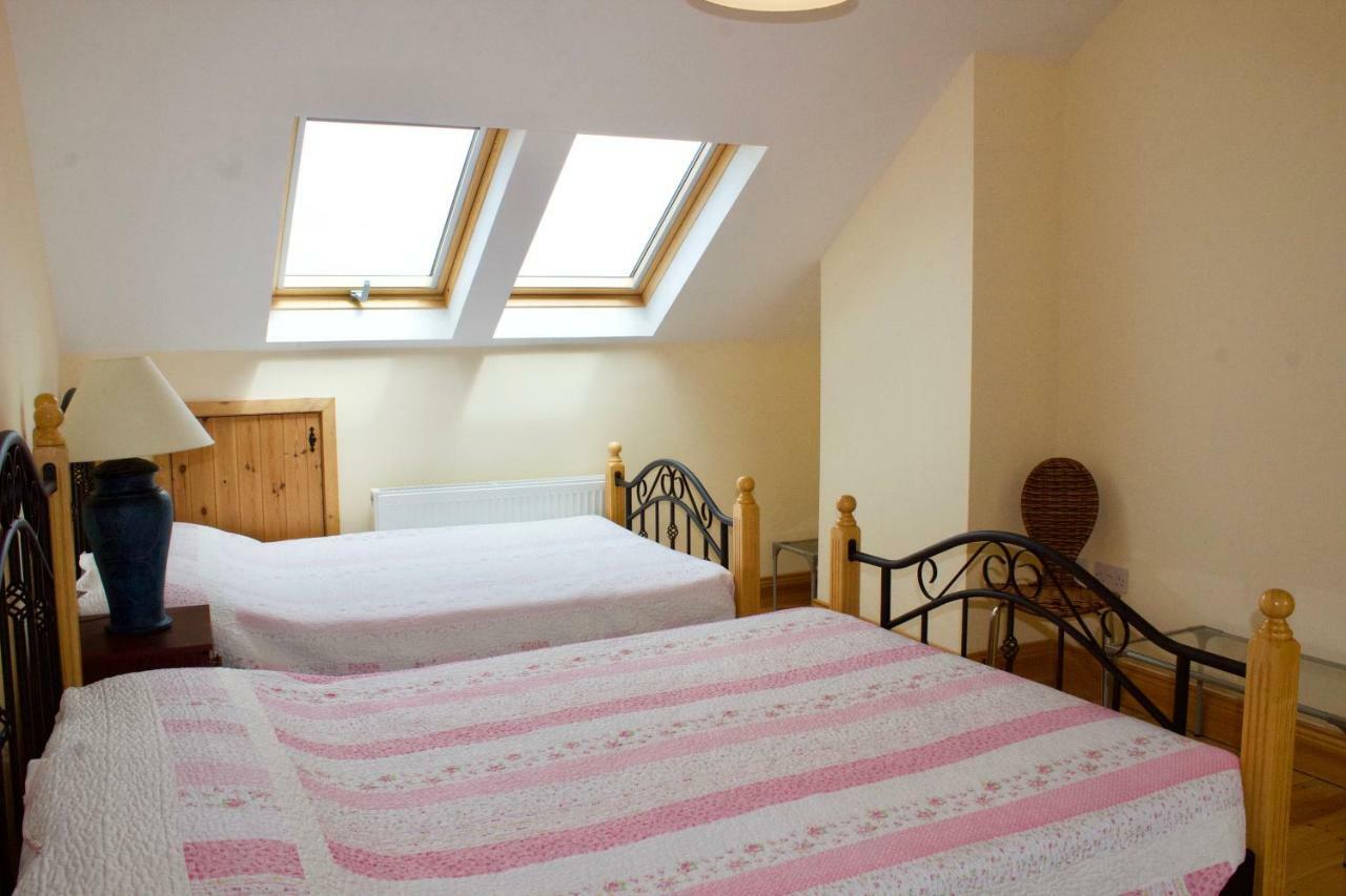 Cuas A' Gamhna Bed & Breakfast Clynacartan Exterior photo